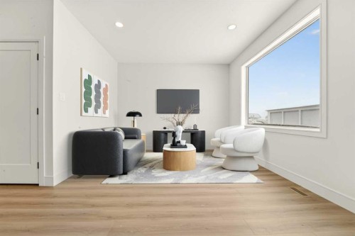 2518 44 Street South, Lethbridge, AB - Indoor