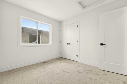 2518 44 Street South, Lethbridge, AB - Indoor Photo Showing Other Room