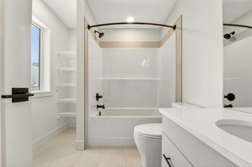 2518 44 Street South, Lethbridge, AB - Indoor Photo Showing Bathroom