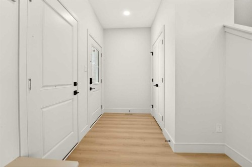 2518 44 Street South, Lethbridge, AB - Indoor Photo Showing Other Room