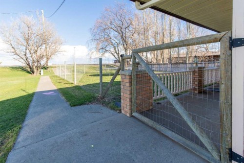 63004A Hwy 5, Welling, AB - Outdoor