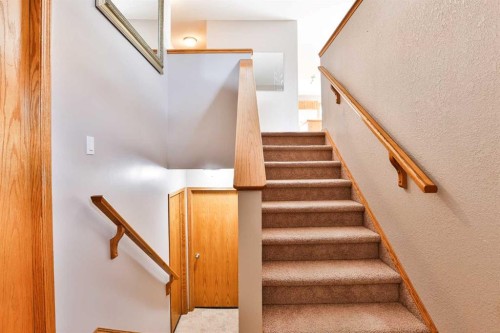 38 St James Crescent North, Lethbridge, AB - Indoor Photo Showing Other Room