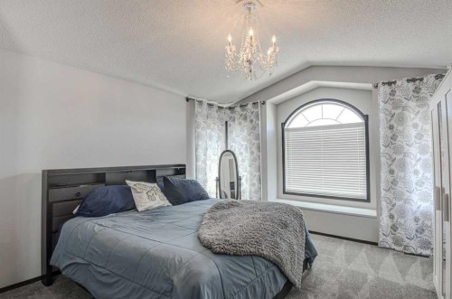 23 Cranberry Circle Se, Calgary, AB 