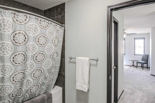 23 Cranberry Circle Se, Calgary, AB 