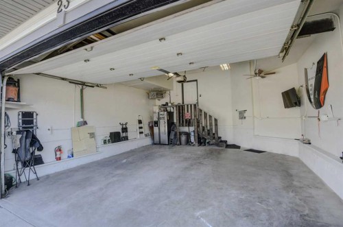 23 Cranberry Circle Se, Calgary, AB 