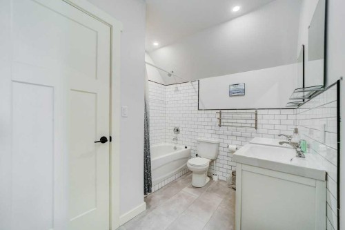 1029 Twp Rd  8-4, Cowley, AB - Indoor Photo Showing Bathroom