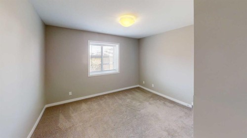 929 Atlantic Cove West, Lethbridge, AB - Indoor Photo Showing Other Room