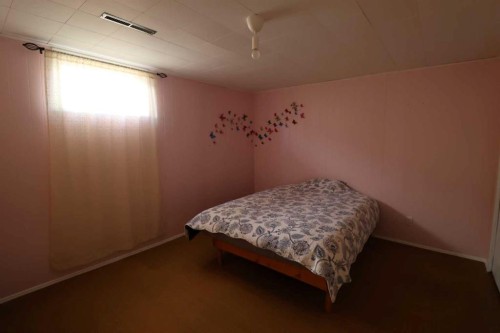 2214 19 St, Coaldale, AB - Indoor Photo Showing Bedroom