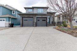 157 Tartan Circle WESTLethbridge, AB T1J 1Y5