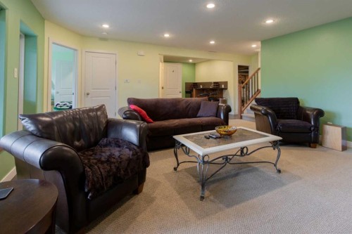 157 Tartan Circle West, Lethbridge, AB - Indoor Photo Showing Living Room