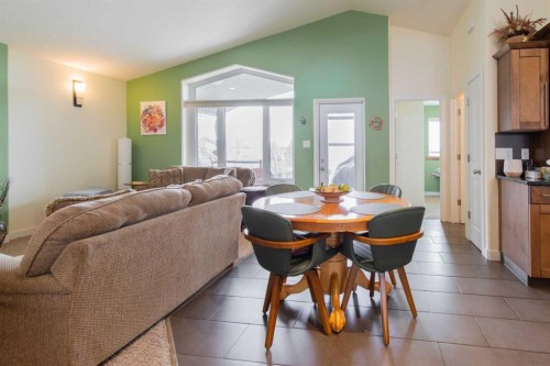 157 Tartan Circle West, Lethbridge, AB - Indoor