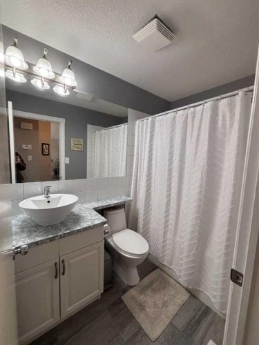 70 Kodiak Crescent North, Lethbridge, AB 