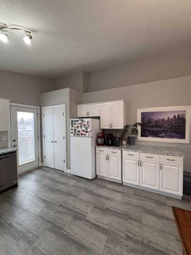 70 Kodiak Crescent North, Lethbridge, AB 