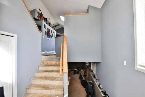 41 Lynx Place North, Lethbridge, AB - Indoor Photo Showing Other Room
