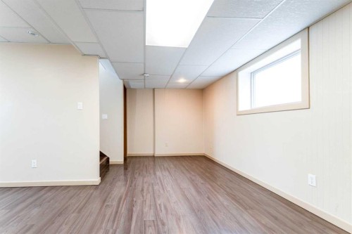 437 Main Street, Milk River, AB - Indoor