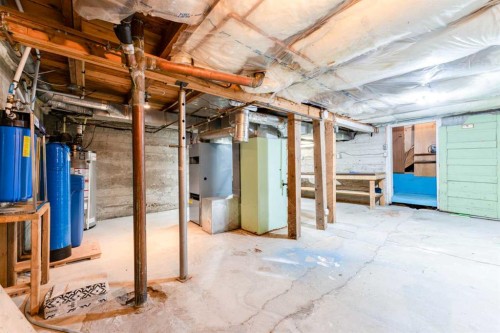 437 Main Street, Milk River, AB - Indoor Photo Showing Basement