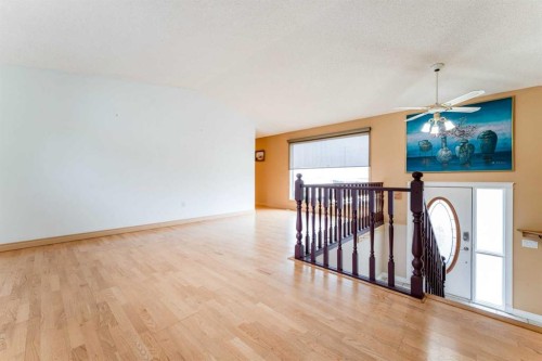 437 Main Street, Milk River, AB - Indoor Photo Showing Other Room