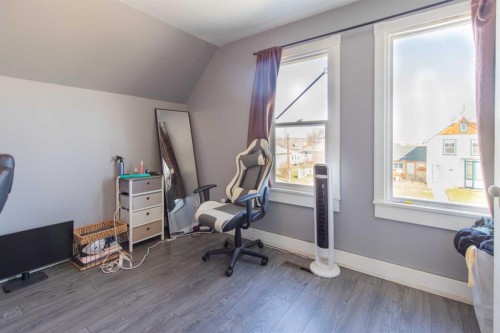 446 21 Street, Fort Macleod, AB - Indoor