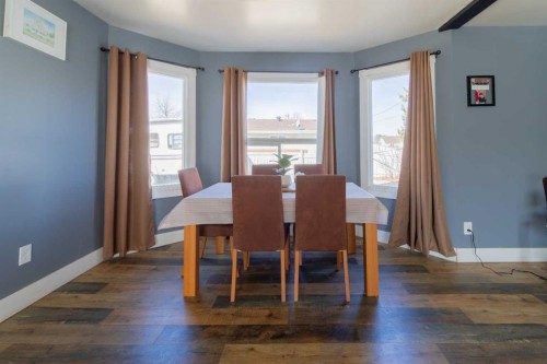 446 21 Street, Fort Macleod, AB - Indoor Photo Showing Dining Room