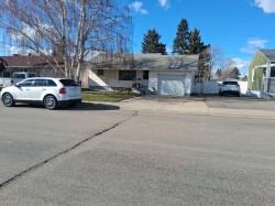 422 50TH AVE EAST Avenue EASTClaresholm, AB T0L 0T0