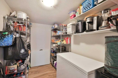 28 E 100 S, Raymond, AB - Indoor