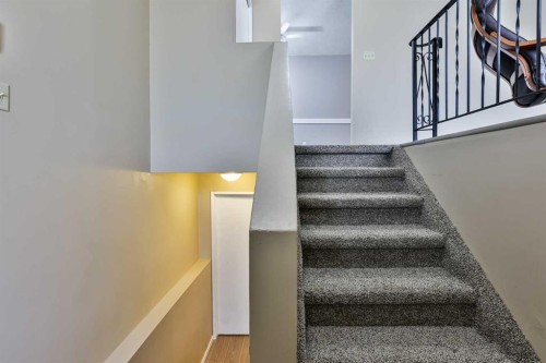 113 Cayuga Crescent West, Lethbridge, AB - Indoor Photo Showing Other Room