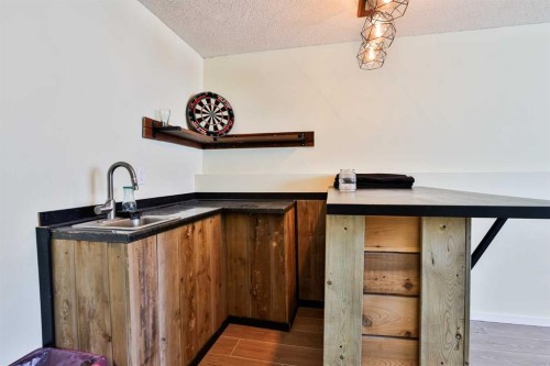 113 Cayuga Crescent West, Lethbridge, AB - Indoor Photo Showing Other Room