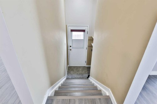 113 Cayuga Crescent West, Lethbridge, AB - Indoor Photo Showing Other Room