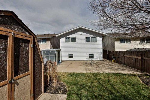 113 Cayuga Crescent West, Lethbridge, AB - Outdoor With Exterior