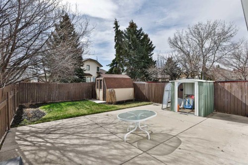 113 Cayuga Crescent West, Lethbridge, AB - Outdoor