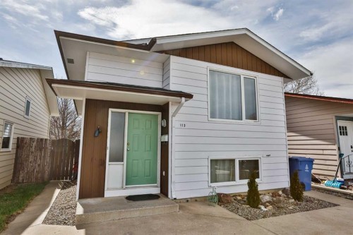 113 Cayuga Crescent West, Lethbridge, AB - Outdoor