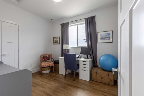 784 Coalbrook Close West, Lethbridge, AB - Indoor Photo Showing Office