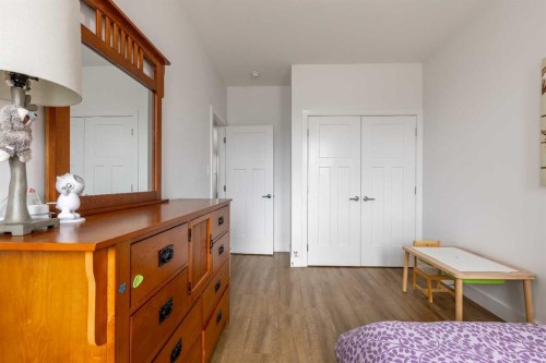 784 Coalbrook Close West, Lethbridge, AB - Indoor