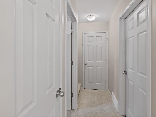 711 Sunset Place, Coaldale, AB - Indoor Photo Showing Other Room