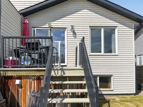 711 Sunset Place, Coaldale, AB - Outdoor With Exterior