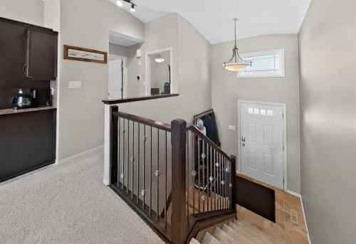 711 Sunset Place, Coaldale, AB - Indoor Photo Showing Other Room