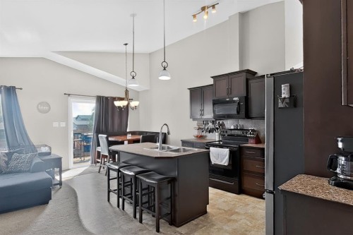 711 Sunset Place, Coaldale, AB - Indoor