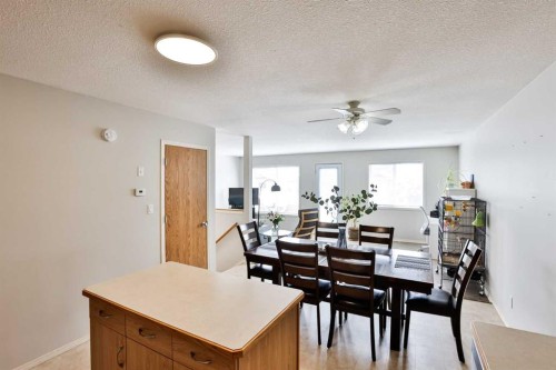 47 Highlands Place West, Lethbridge, AB 