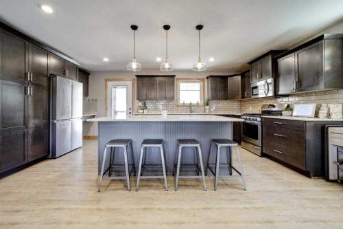 75 Ironstone Drive, Coleman, AB - Indoor Photo Showing Kitchen With Upgraded Kitchen