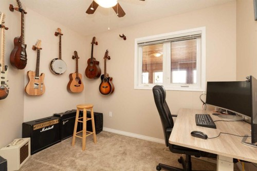 910 Centennial Avenue, Nobleford, AB - Indoor Photo Showing Office