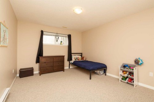 910 Centennial Avenue, Nobleford, AB - Indoor