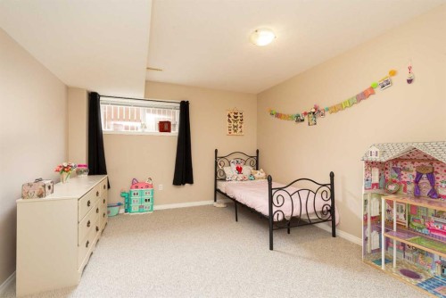 910 Centennial Avenue, Nobleford, AB - Indoor