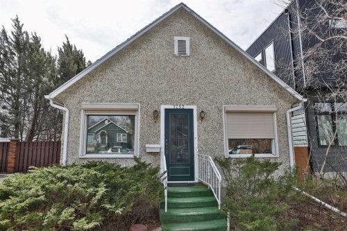 1252 8 Avenue SOUTH Lethbridge, AB T1J 1R1