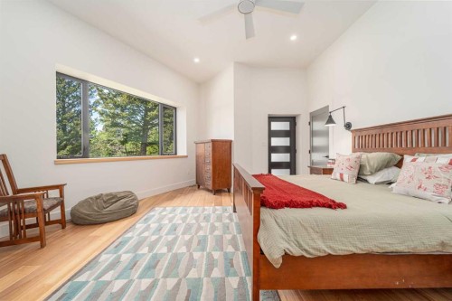 8938 24 Avenue, Coleman, AB - Indoor Photo Showing Bedroom