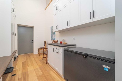 8938 24 Avenue, Coleman, AB - Indoor