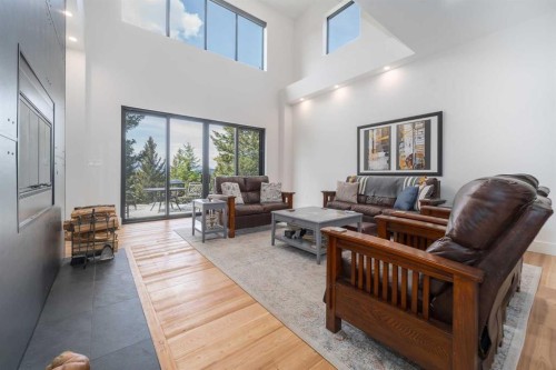 8938 24 Avenue, Coleman, AB - Indoor