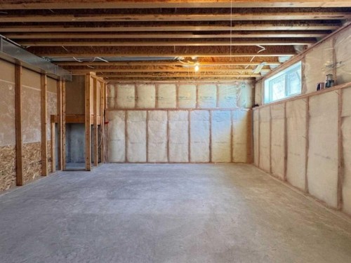 344 Lynx Crescent North, Lethbridge, AB - Indoor Photo Showing Basement