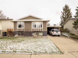 712 Rosewood Avenue NORTHPicture Butte, AB T0K 1V0