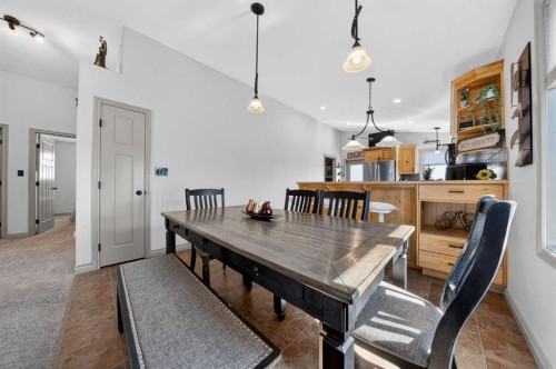 4709 7 Street, Coalhurst, AB - Indoor Photo Showing Dining Room