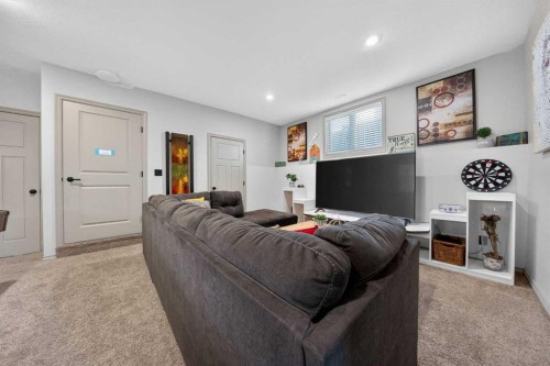 4709 7 Street, Coalhurst, AB - Indoor